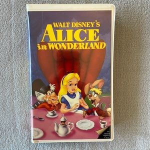 Walt Disney’s Alice in Wonderland VHS Black Diamond Classic.